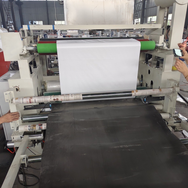 无妨布背胶机EVA不干胶复合机设备 皮革铝箔剥离纸贴面机 包安装