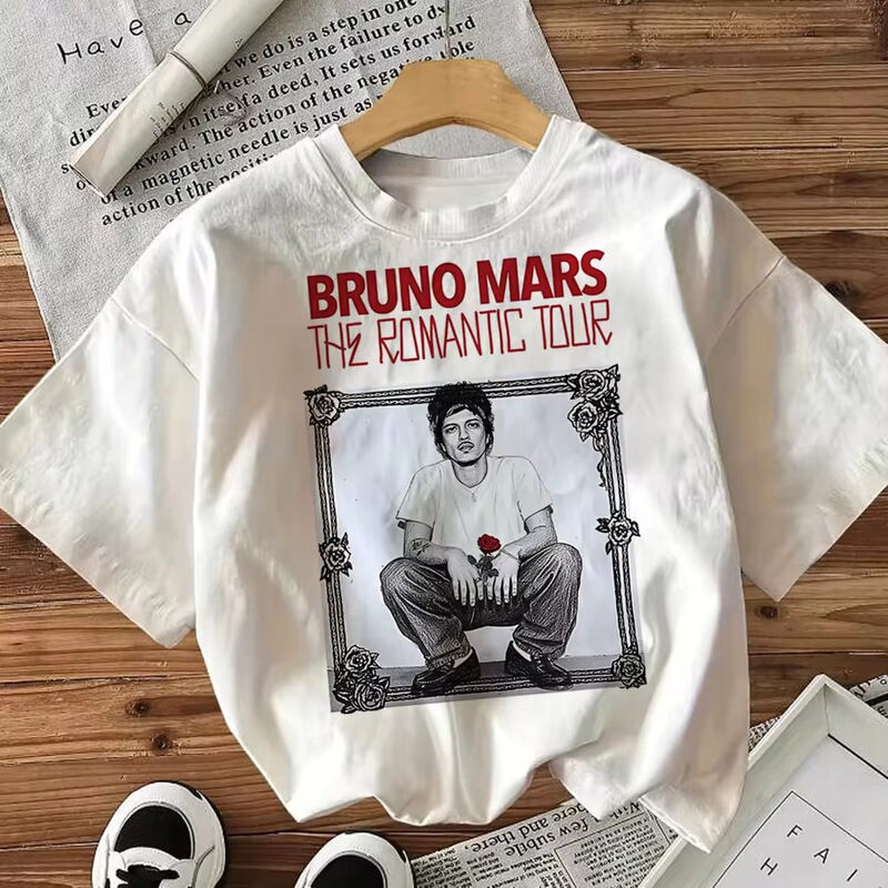 80s Bruno Mars women's t-shirt, classic cute graphic t-shirt, digital comfort, pop culture psychedelic design 80s Bruno Mars women's t-shirt, classic cute graphic t-shirt, digital comfort, pop culture psychedelic design