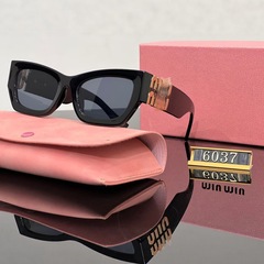 ビッグブランド高品質キャットアイサングラス Miaojia 長方形ファッションブラックスーパーダブルロゴサングラス女性 09WS 卸売