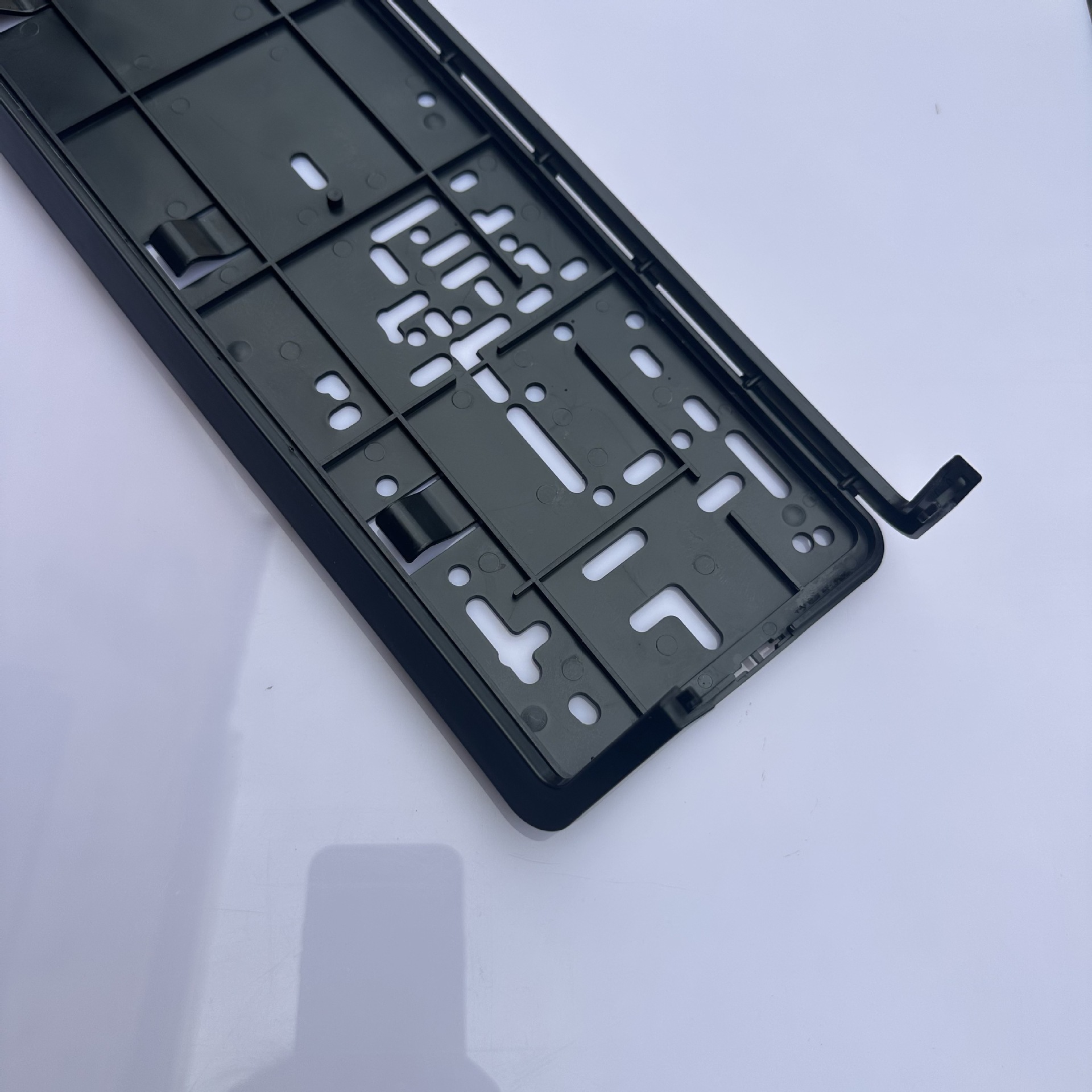 Cross-Border Exclusive Hot-Selling Middle Eastern License Plate Holder European License Plate Holder European License Plate Frame Pp Plastic License Plate Frame Manufacturer