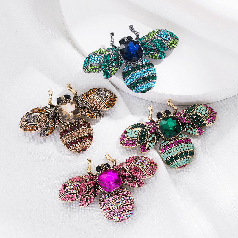 Fashion Insect Alloy Diamond Artificial Gemstones Women's Brooches display picture 2
