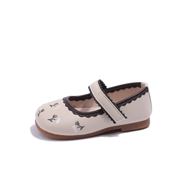 Zapatos de cuero para niñas, Xia Tiger, líder de escuadrón, nuevos zapatos de princesa de verano para niñas, zapatos individuales coreanos para estudiantes, zapatos casuales, una generación