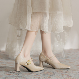 �r�аٴ��ЬŮ���＾�¿�ָ�һ�ֿێ������۬�����߸�ЬŮ�и�