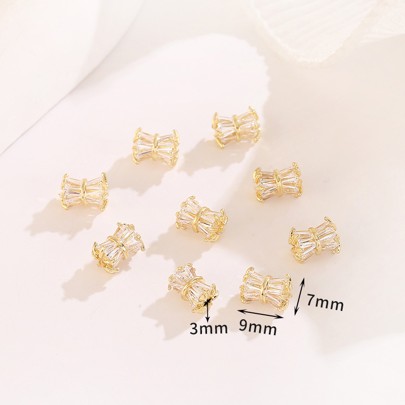 With zircon, style 15, 9mm