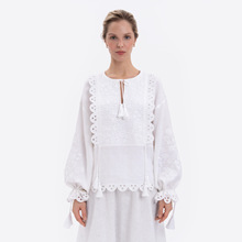 法式小众25年秋冬新款民族风刺绣流苏系带亚麻圆领宽松衬衫上衣女