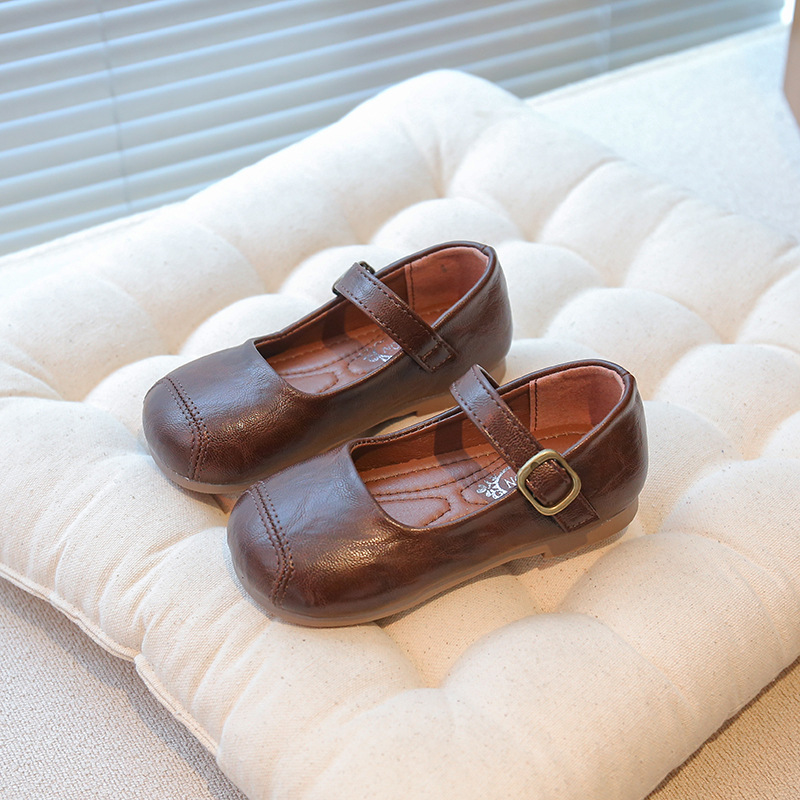 Zapatos de cuero para niñas, primavera y otoño 2026, nuevos zapatos de princesa elegantes para niñas, mocasines de suela blanda, zapatos Mary Jane.