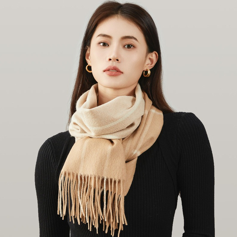 100% bufandas de lana de color cuadrado mujeres otoño invierno alta sensación de aliento caliente buñuelo de espesar simple chaleón