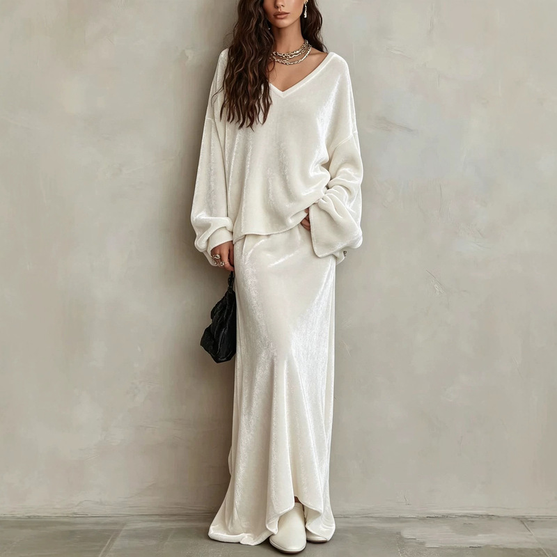 Cross-border 2026 Fall/Winter New Solid Color Deep V-Neck Loose Velvet Sweatshirt and Flared Skirt European and American Women's Set Cross-border 2026 Fall/Winter New Solid Color Deep V-Neck Loose Velvet Sweatshirt and Flared Skirt European and American Women's Set