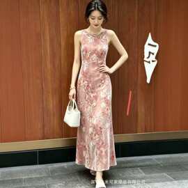 真丝丝绒烧花背心裙女2026夏季新款复古修身显瘦桑蚕丝无袖连衣裙