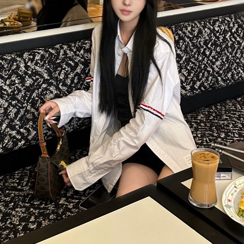 2026 Spring and Summer New Style Long-Sleeved Shirt for Women, High-End White Shirt, Three-Color Striped Jacket, Loose Inner Top