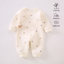 新生儿衣服秋冬款薄棉无骨蝴蝶衣空气棉婴儿连体衣家居服三层保暖