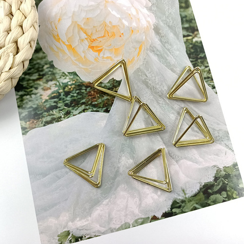 Creative Metal Triangle Business Card Holder, Desk Memo Pad Note Holder Gift Bookmark Seat Holder Wholesale