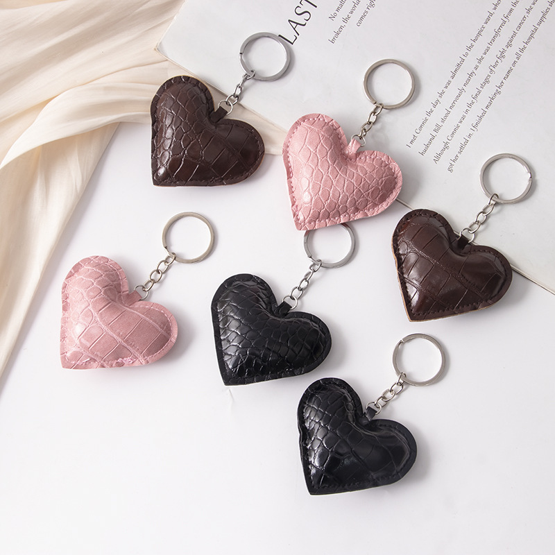 Cross-Border Popular Crocodile Pattern Peach Heart Bag Pendant Love-Shaped Car Keychain Leather Pendant Accessories Accessories Factory Cross-Border Popular Crocodile Pattern Peach Heart Bag Pendant Love-Shaped Car Keychain Leather Pendant Accessories Accessories Factory