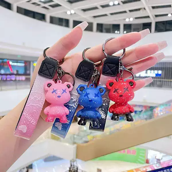 Cartoon bear gradient graffiti keychain, featuring a cute and stylish design