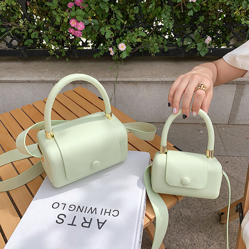 Tasche Frauen 2022 Neue Trendy Tao Tao Handtasche Little Red Book Beliebte Candy farbe einfache schulter Messenger kissen tasche_voghion.com