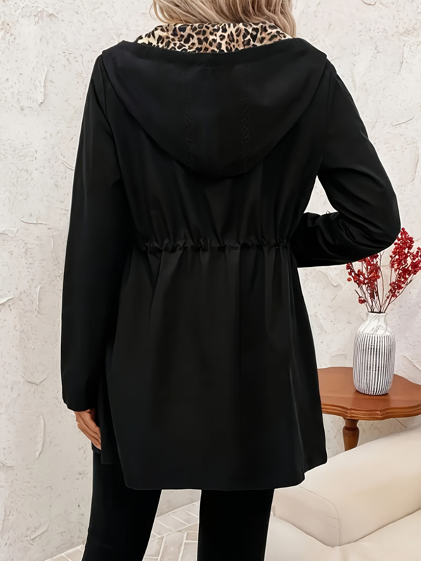 Reversible Hooded Trench Coat With Leopard Lining And Waist Belt_voghion.com