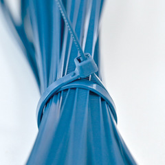 Food safety metal detectable packing band for food and pharmaceutical industry, metal detectable self-locking nylon tie.