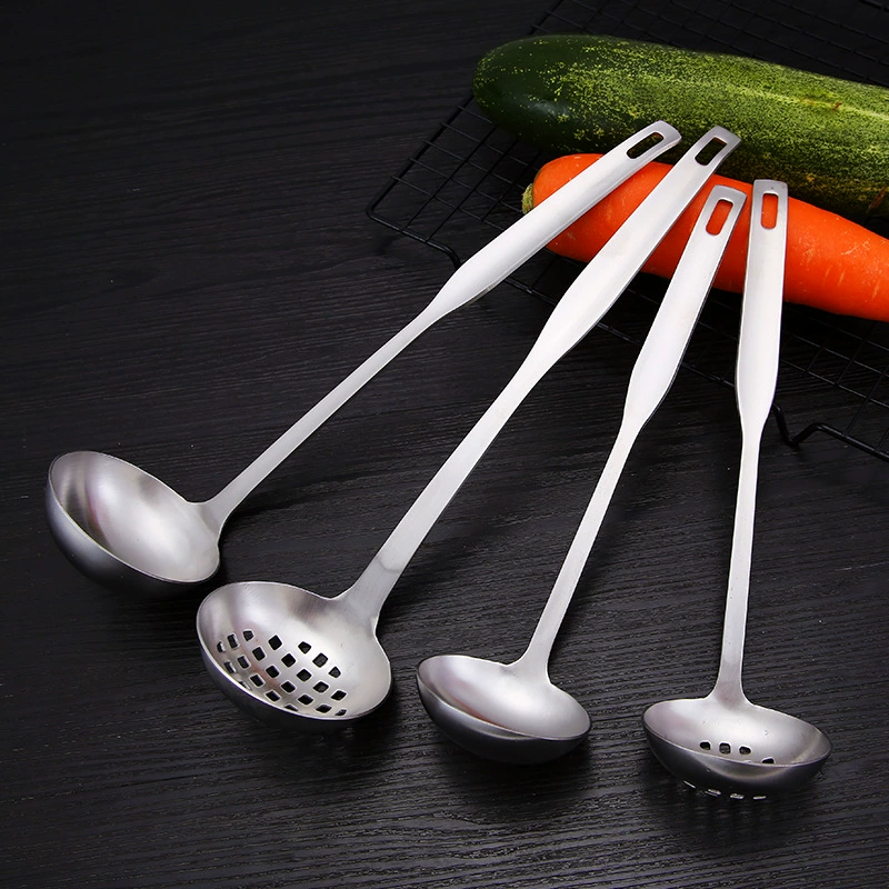 304 stainless steel soup spoon for hot pot, soup leakage sand light technology thickened colander kitchen small products