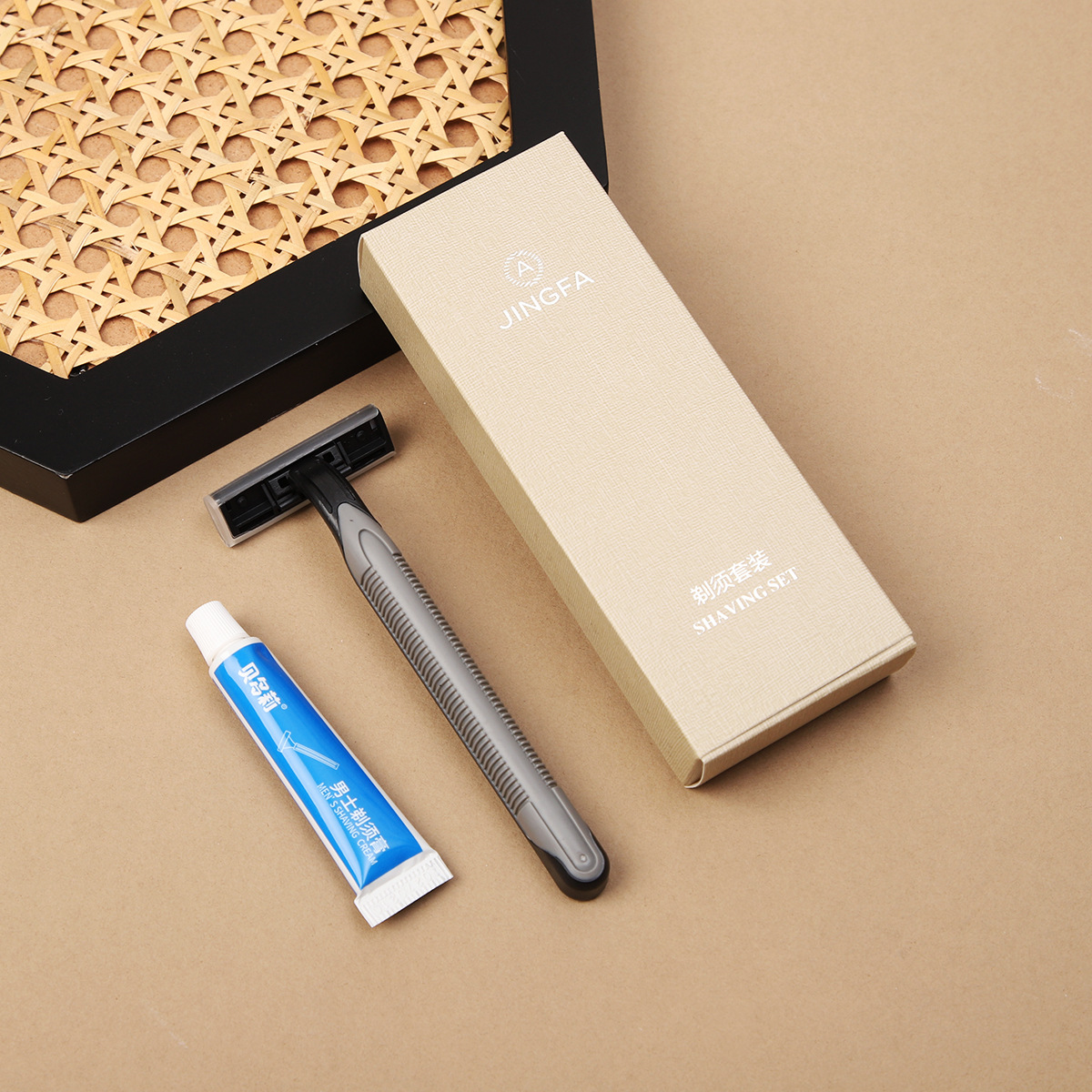 Hotel desechable cepillo de dientes de dientes de cabello suave conjunto de artículos de higiene beige caja de tarjetas estrella residencial hotel al por mayor