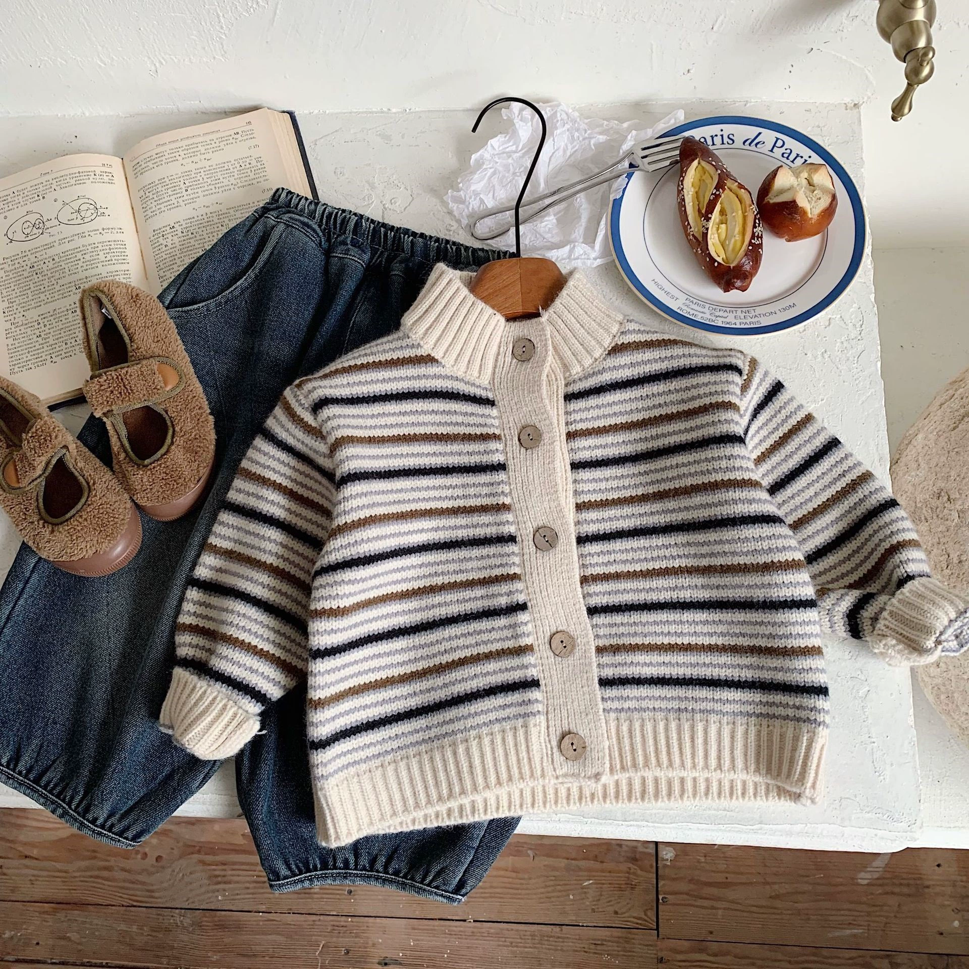 Children's sweater, winter knitted shirt, jacket