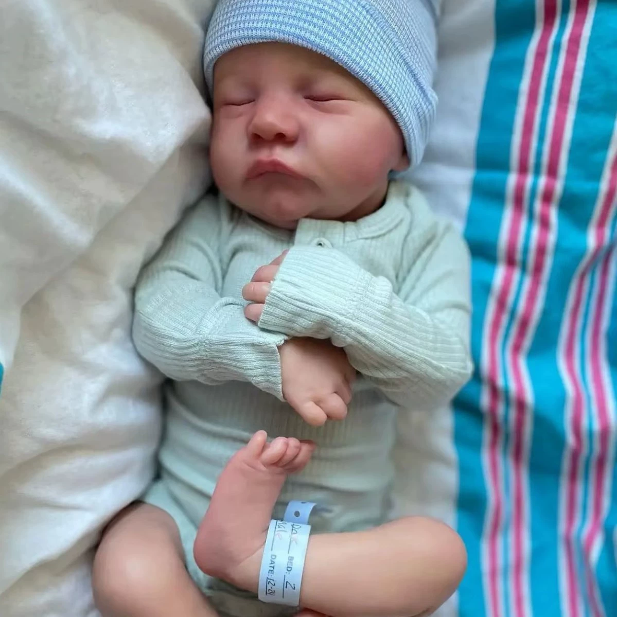 Reborn doll, soft realistic children's mannequin head for dressing up, toy, 48 cm