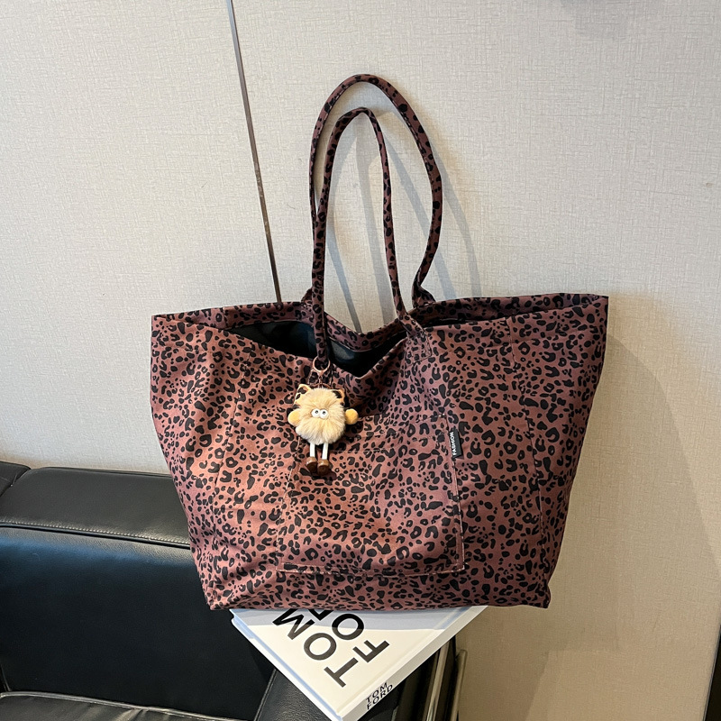 2026 Korean Style Casual Large-Capacity Handbag Autumn and Winter New Leopard Print Tote Bag Lazy Style Fashionable Shoulder Bag