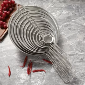 刨子、削皮器;网漏、油格;蛋糕模