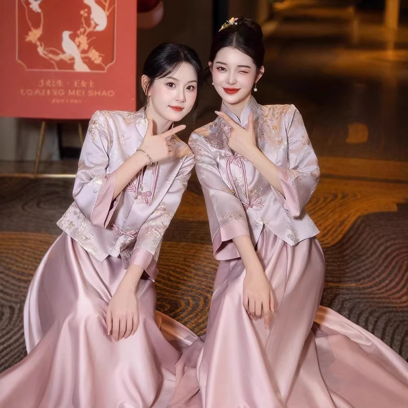 New Chinese-Style Bridesmaid Dresses 2026 New Model Pink Autumn and Winter Long-Sleeve Sister Group Qipao Engagement Dress That Can Be Worn Daily New Chinese-Style Bridesmaid Dresses 2026 New Model Pink Autumn and Winter Long-Sleeve Sister Group Qipao Engagement Dress That Can Be Worn Daily