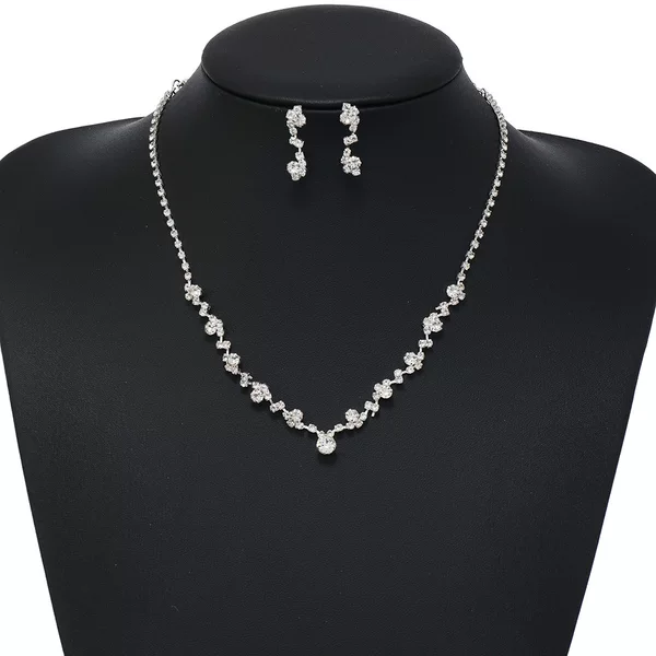 Korean Style Compact Necklace and Earrings Bridal Jewelry Set, Dazzling Rhinestones, Super Shiny, Hot-Selling Manufacturer Wholesale Earrings Wholesale
