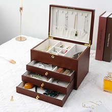 ���Rʿ��ľ����ľ�y��ָ���C�朎��i����ռ{�����չʾ�бP