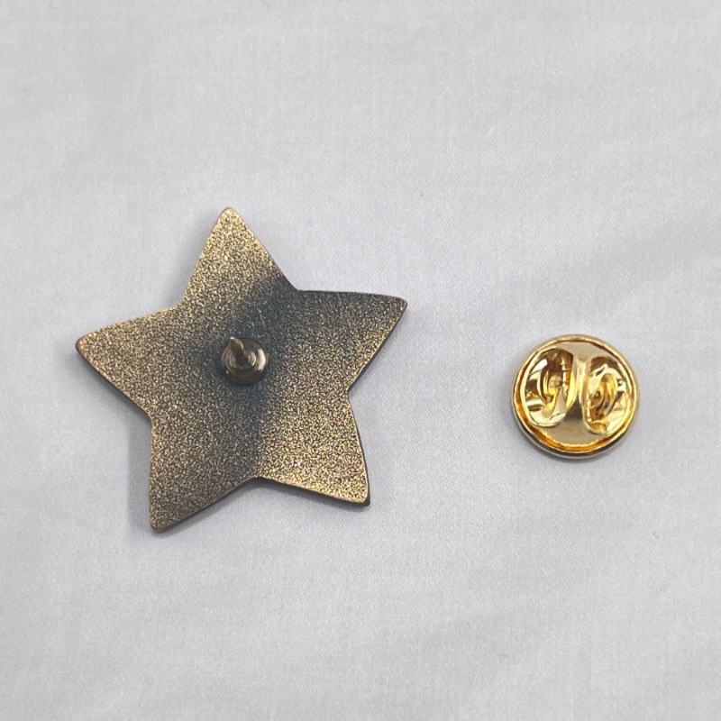 Vintage Red Pentagram Enamel Badge Cultural and Historical Brooch Collection Souvenir Backpack Collar Accessory Pendant