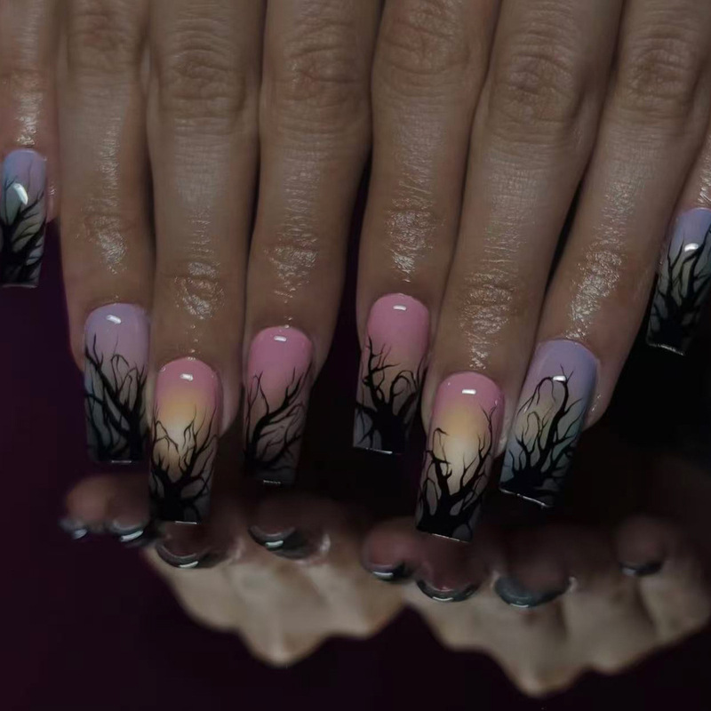 Halloween black withered tree, contrasting colors, dim scene design, pipe-style press-on nails, autumn and winter nails Halloween black withered tree, contrasting colors, dim scene design, pipe-style press-on nails, autumn and winter nails
