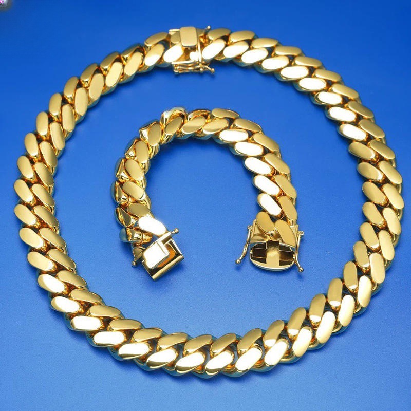 fashionable glossy bracelet hip-hop style with clasp