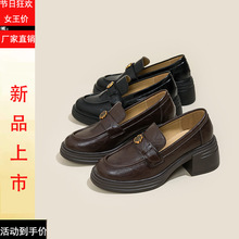 �S��ֱ�N~Ӣ���͹ź�ט���ЬŮ�ָ�ɽ�軨��ȹ�Ӻ�ɫСƤЬ