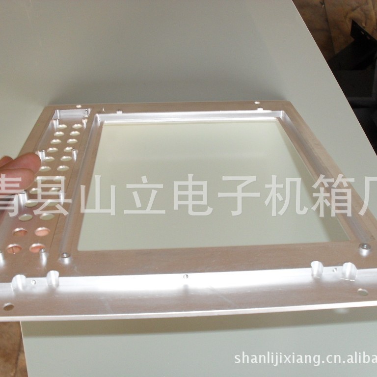 厂家提供精密铝板数控切割/数控雕刻/打孔/攻丝/cnc加工