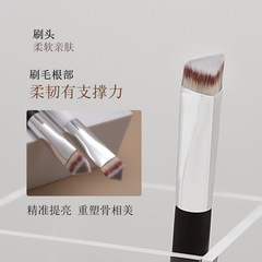 Wholesale Oblique Triangle Concealer Brush Single Soft Hair Powder-Free Traceless Tear Trough Highlighting Brush Makeup Brush