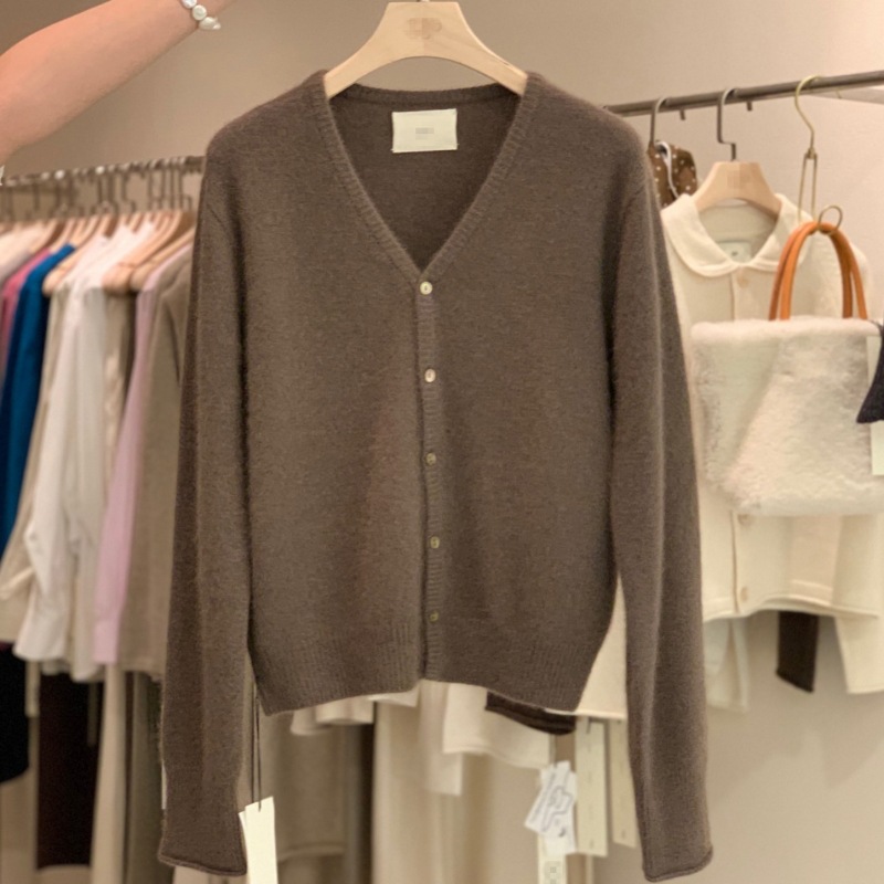 2024 Early Autumn Wool Cardigan Women's V-neck Loose Long Sleeve Korean Fashion Loose Cashmere Sweater Base Sweater