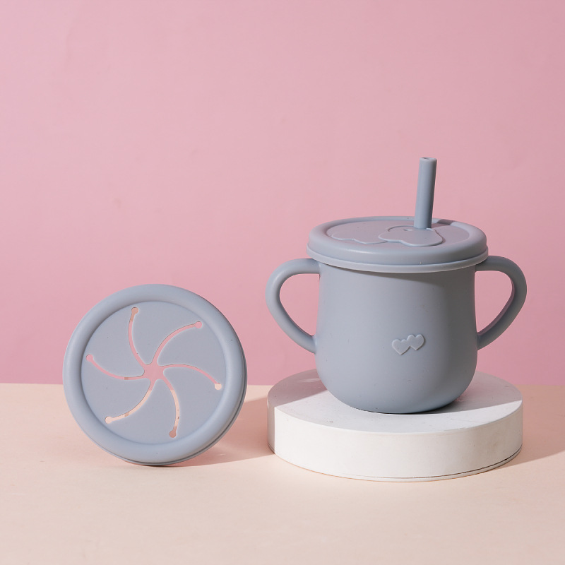 Taza de bebé de silicona transfronteriza con cubierta de bocadillos, taza de paja de grado alimenticio para niños, taza de bebida anti-caída para bebés