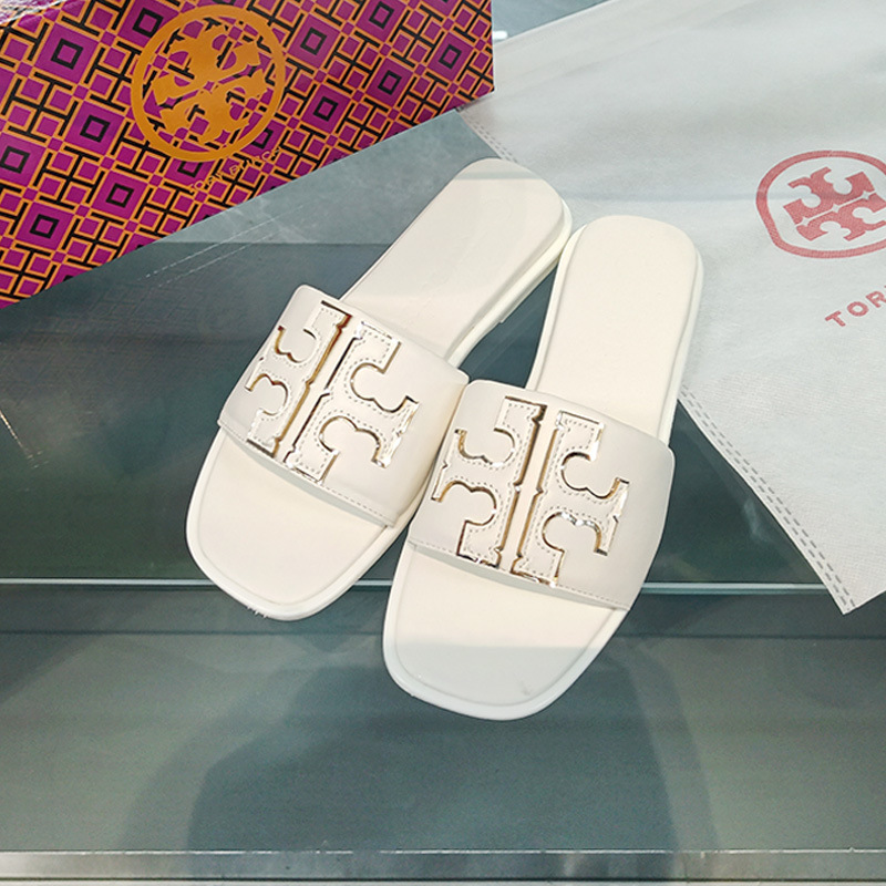Comercio exterior TB casa 2026 diamante flip flops para mujeres de tamaño grande con un fondo plano doble T zapatillas frías fábrica al por mayor sandalias image 18