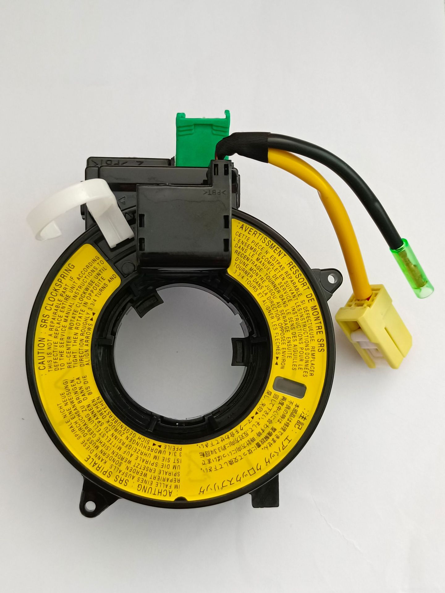 MR583930 is suitable for Mitsubishi Lancer, Outlander, and Junge without cruise control
