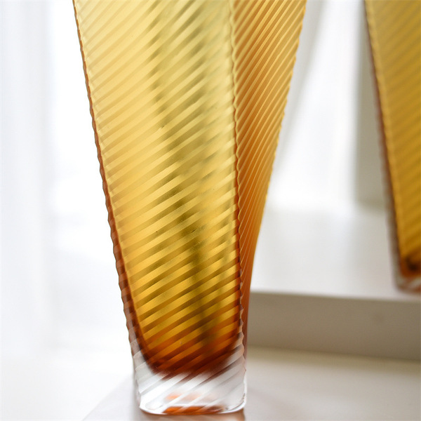 Modern classic sophisticated amber glass elite pyramid
