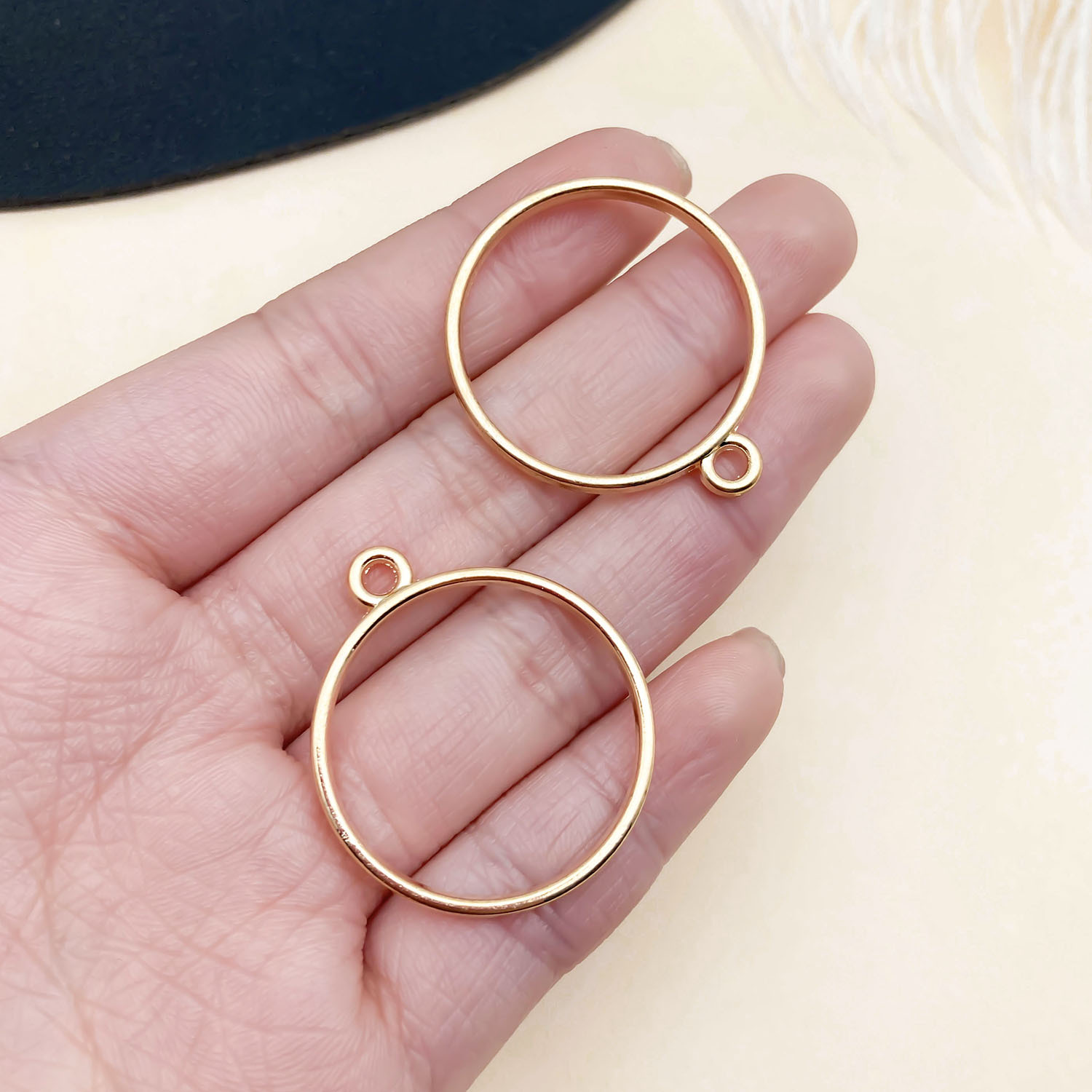 22243-LJ-kc金锌合金圆形相框边框32x28mm-2