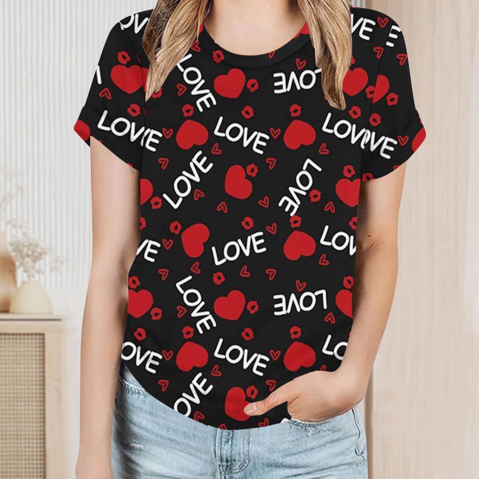 Damen-T-Shirt mit Rundhalsausschnitt und kurzen Ärmeln. Valentinstags-Liebespaar-T-Shirt mit Digitaldruck, kurzen Ärmeln._voghion.com