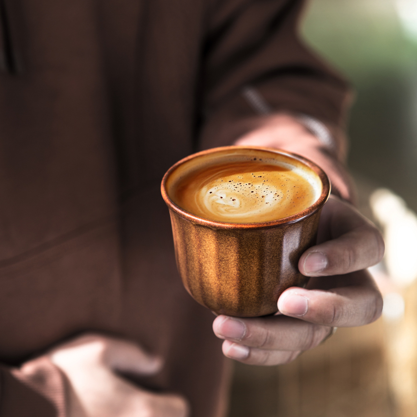 Half Chen de alta calidad delicada mano taza de cerámica retrógrada taza de café portátil taza abierta 160ml