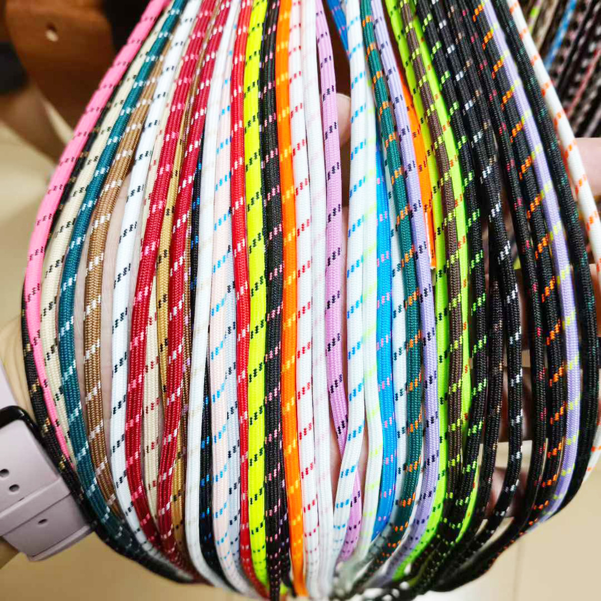 48 colores en stock 3mm poliéster encriptado color DIY trenzado Miu sistema punto de salto cuerda de sombrero redondo cuerda de colgante de núcleo de color