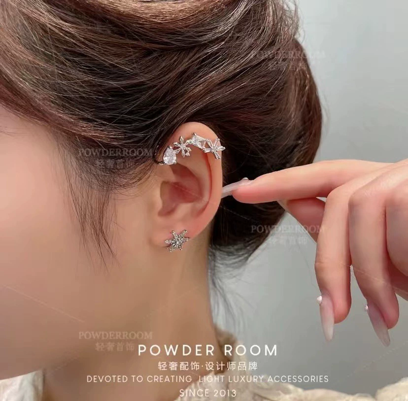 Zirconium, small design universal ear clips, cute earrings, flowered, with snowflakes, simple and elegant design, no pierced ears