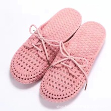 夏季新款女士洞洞鞋防滑耐磨浴室洗澡沙滩网红百搭批发一件代发