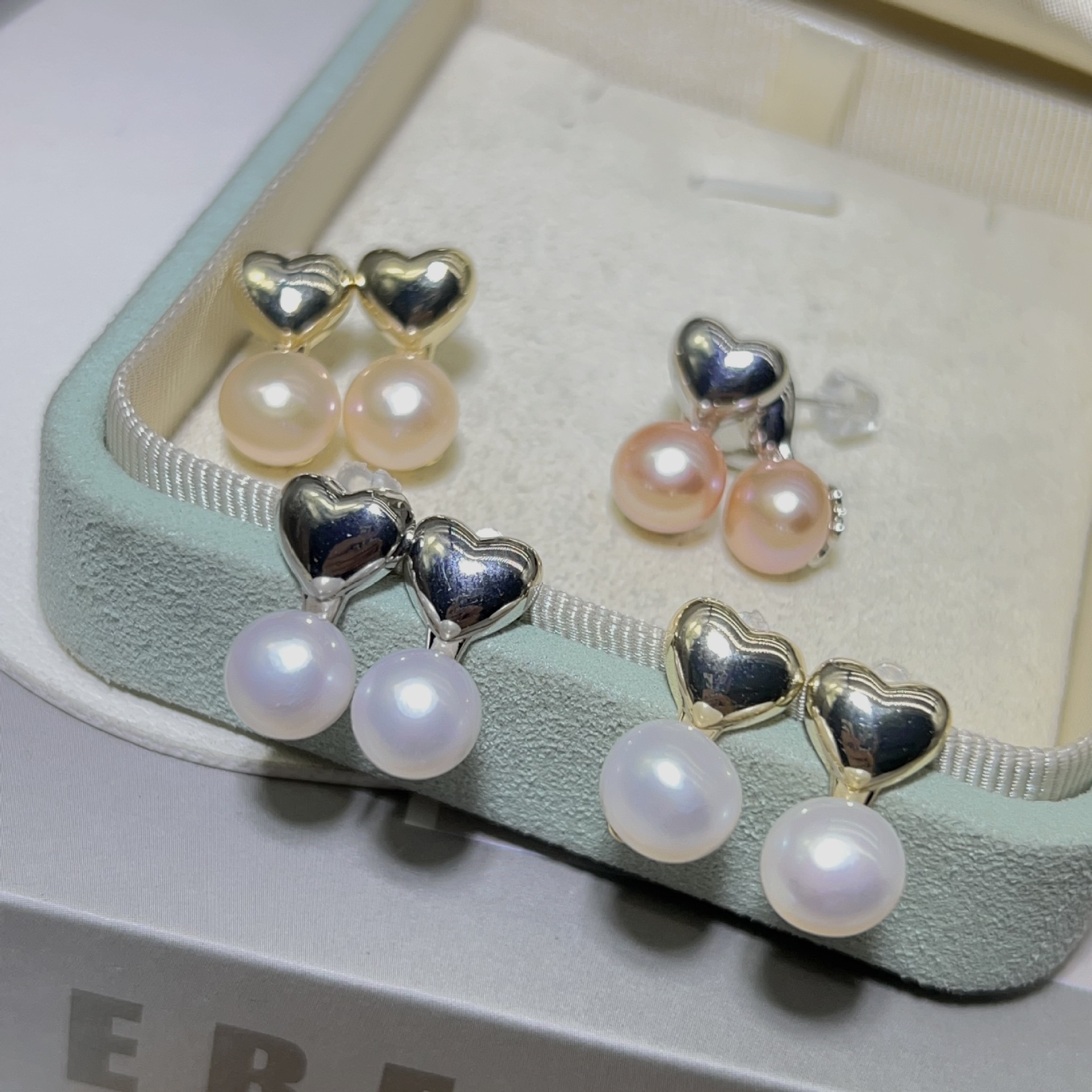 C1478 사랑 (실버 바늘)