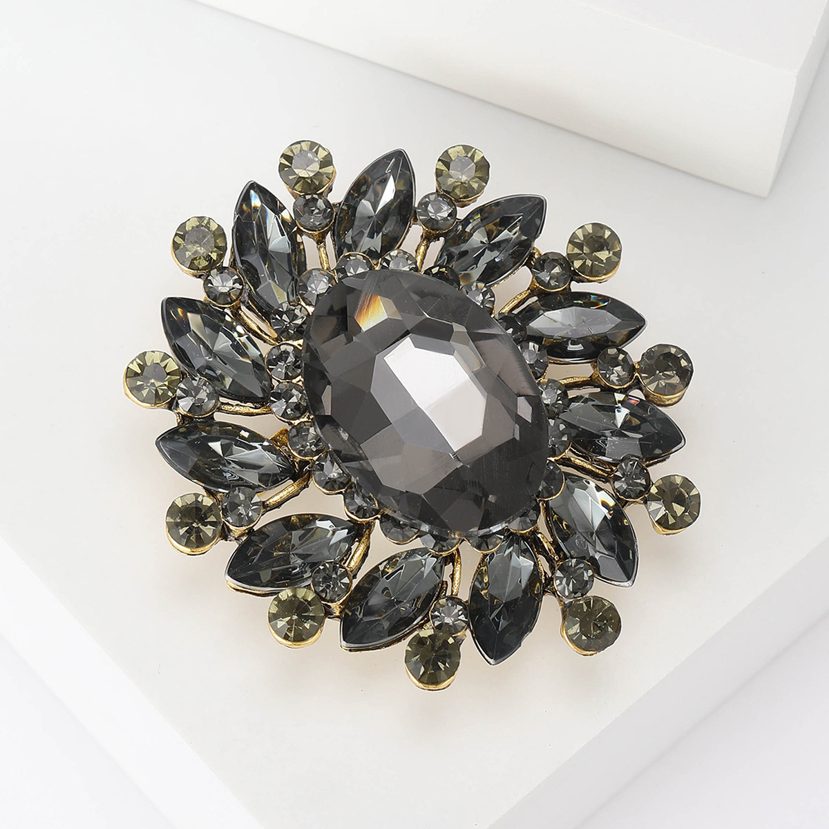 30g Weight Glass Inlay Material Brooches Classification Holiday Occasion Alloy Material Flower Pattern Women's Gender Inlay Design Simple Style Style Simple Style Pin Flower Alloy Inlay Glass Women's Brooches 4