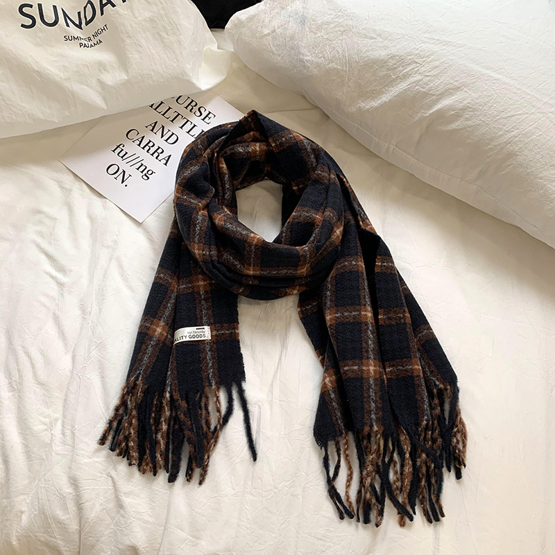 Bufandas de invierno femeninas de alta calidad 2025 nuevo estilo coreano para estudiantes multifuncional engrosado calentamiento bufandas de rejilla al por mayor